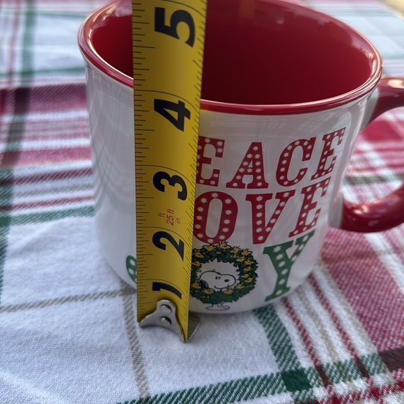 Peanuts Oversized Mug - Picture 6 of 7